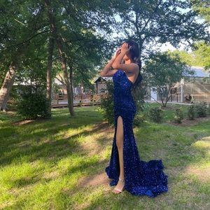 00 Sherri Hill Royal Blue one shoulder Prom Dress